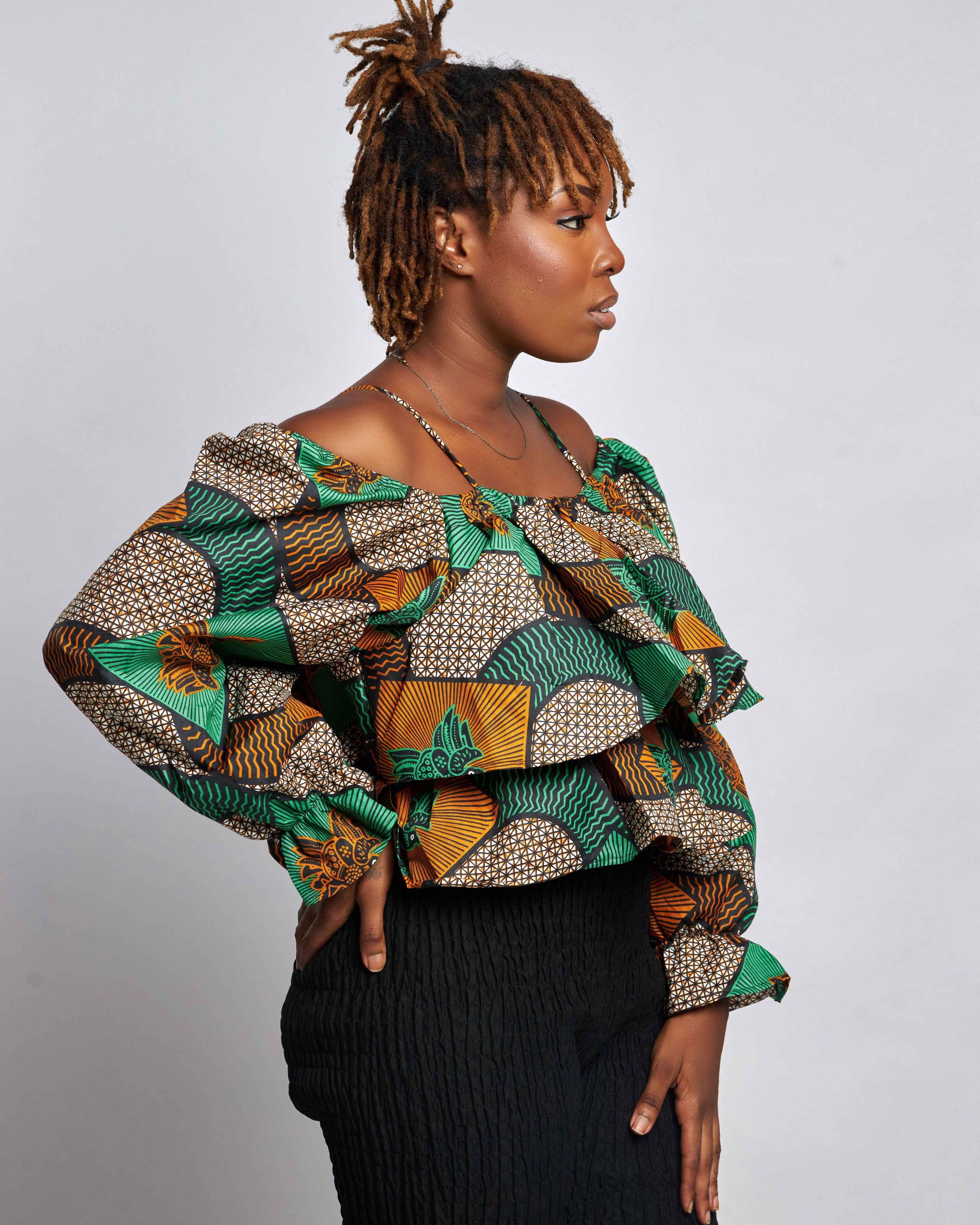 African Clothing for Women. Ankara Women's Long Sleeves Top. Retail and Wholesale, Made in Africa