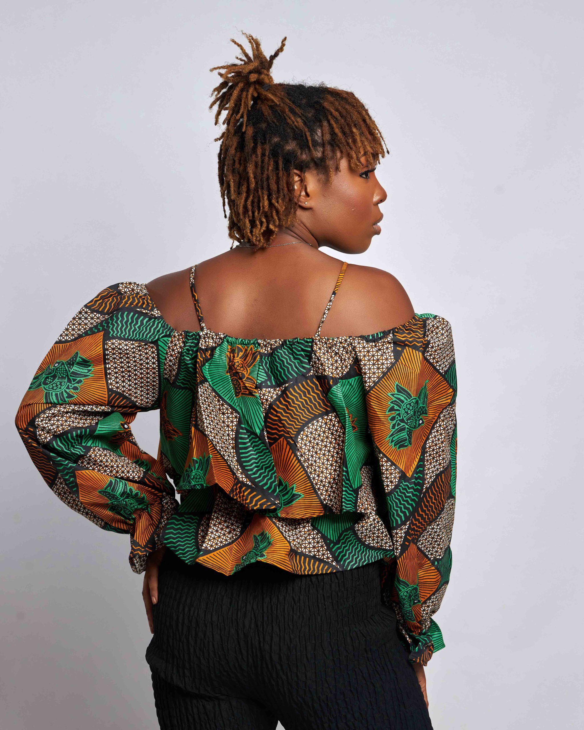 African Clothing for Women. Ankara Women's Long Sleeves Top. Retail and Wholesale, Made in Africa