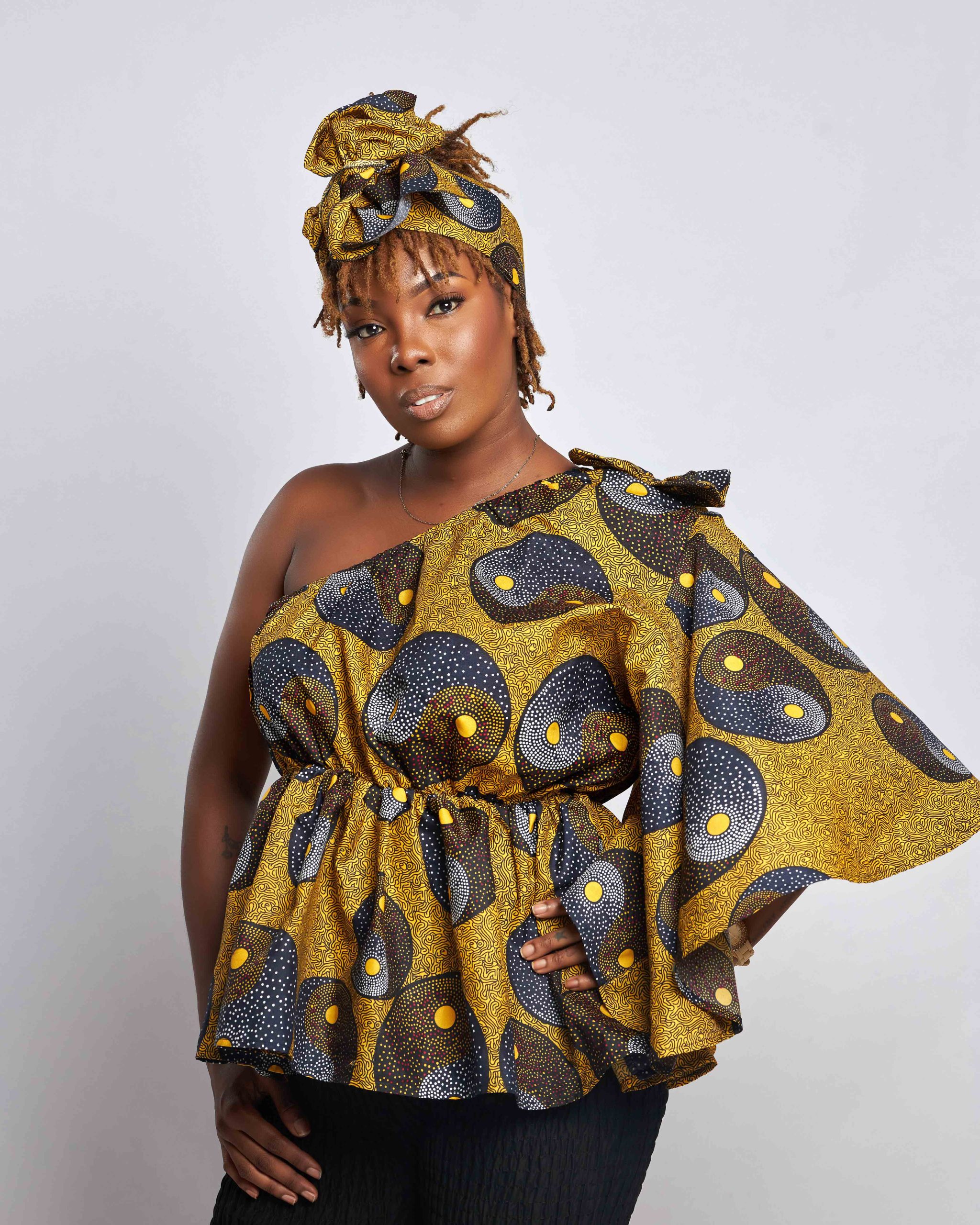 African Clothing for Women. Ankara Women's Long Sleeves Top. Retail and Wholesale, Made in Africa