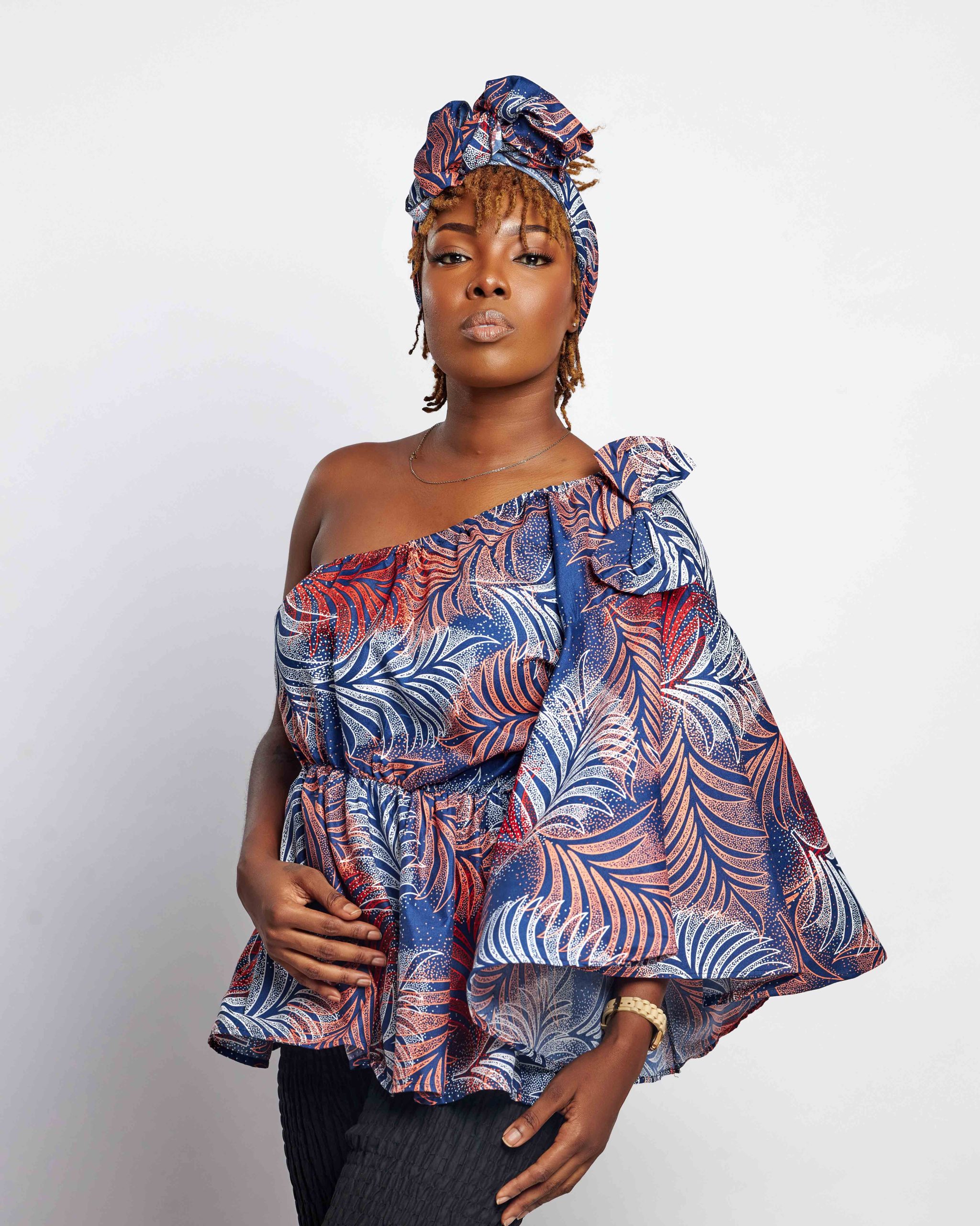 African Clothing for Women. Ankara Women's Long Sleeves Top. Retail and Wholesale, Made in Africa