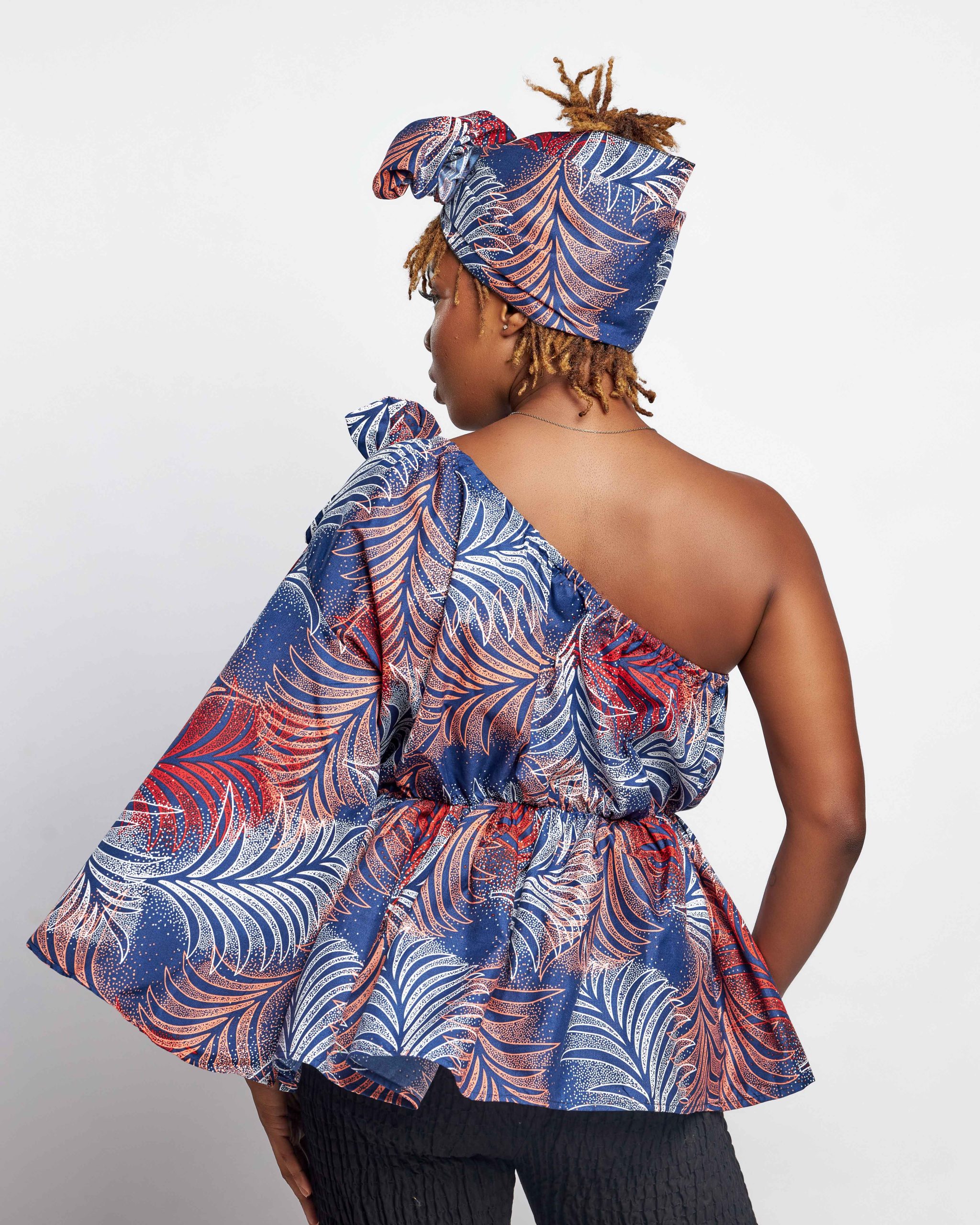 African Clothing for Women. Ankara Women's Long Sleeves Top. Retail and Wholesale, Made in Africa