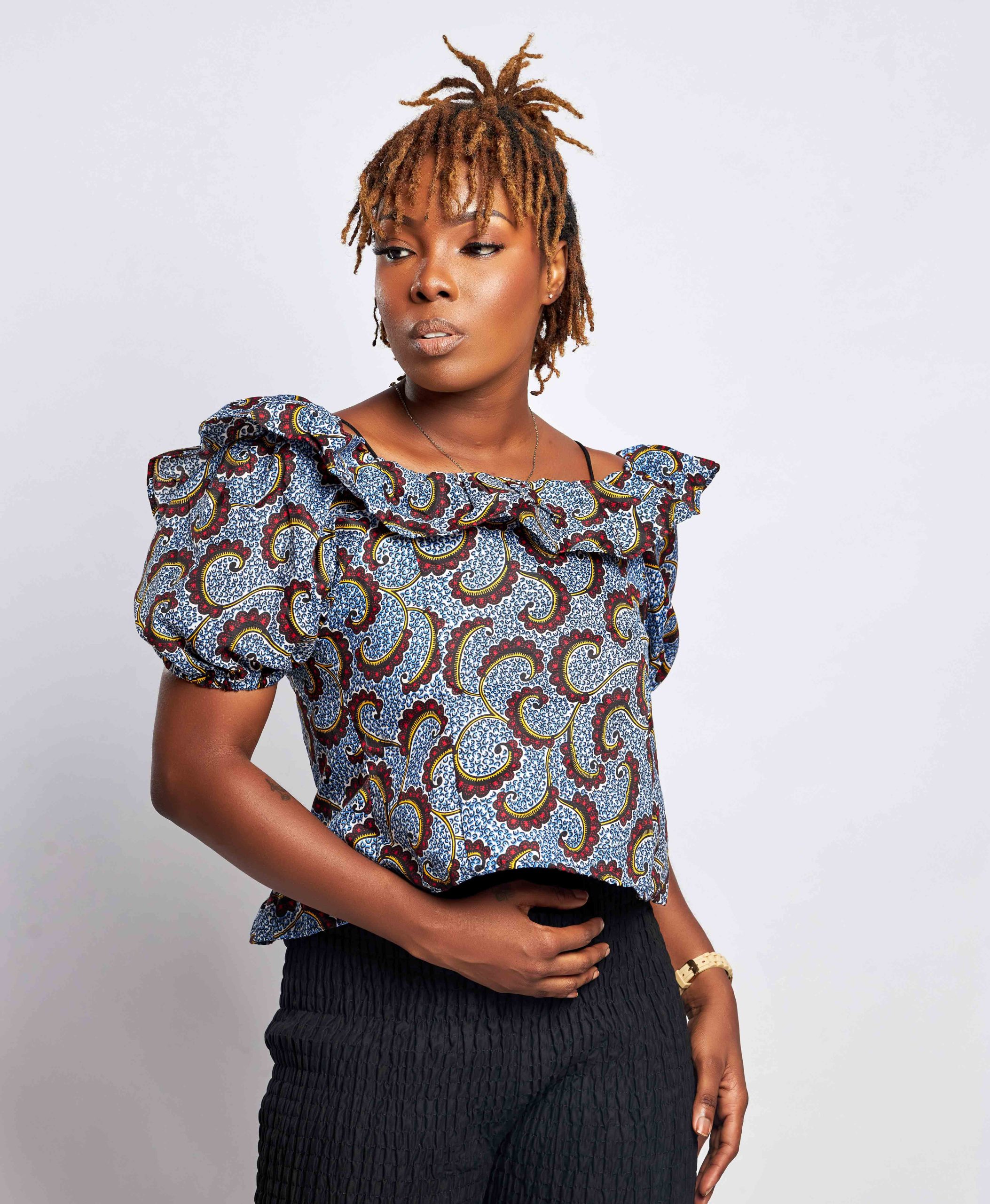 African Clothing for Women. Ankara Women's Long Sleeves Top. Retail and Wholesale, Made in Africa