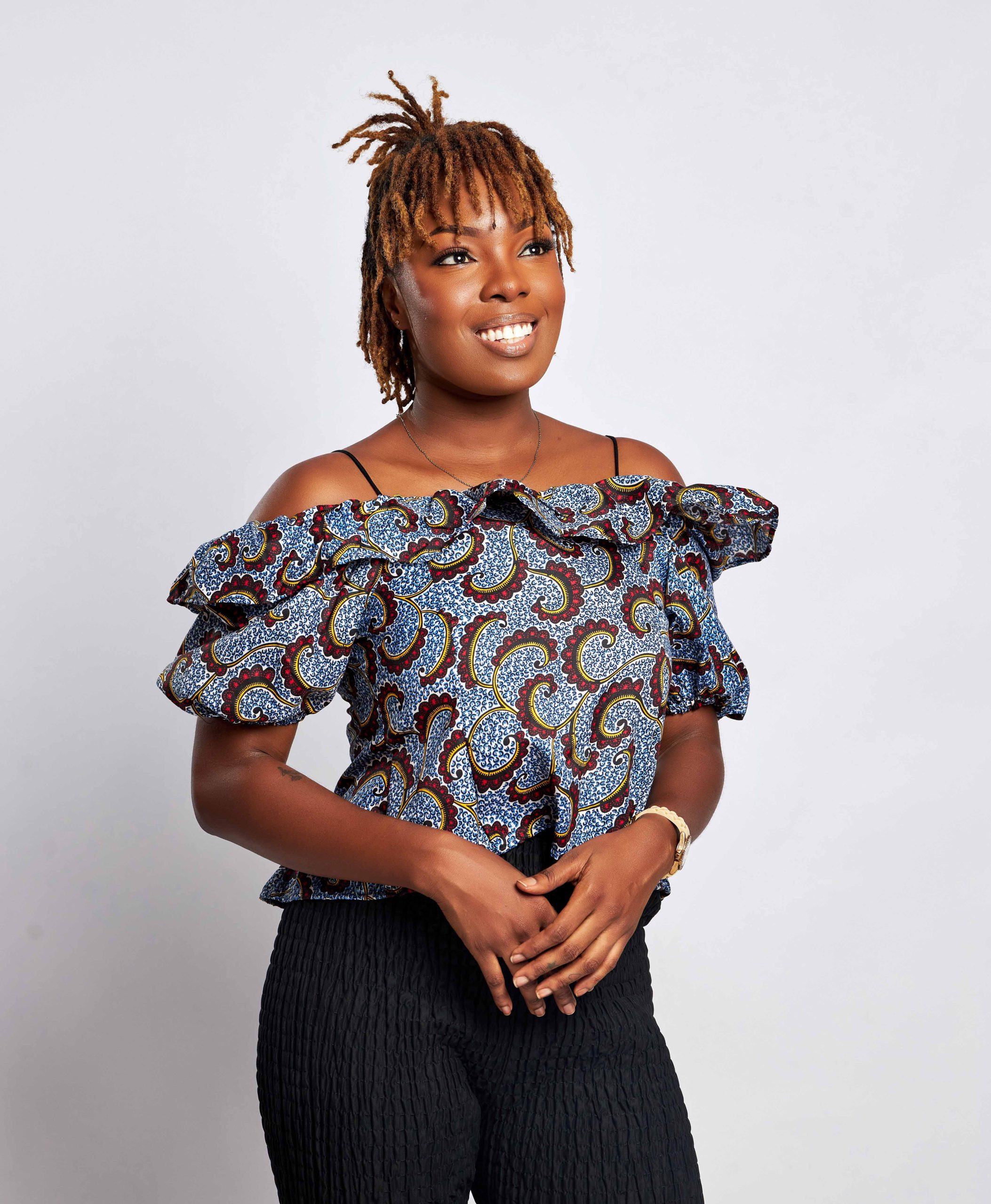 African Clothing for Women. Ankara Women's Long Sleeves Top. Retail and Wholesale, Made in Africa