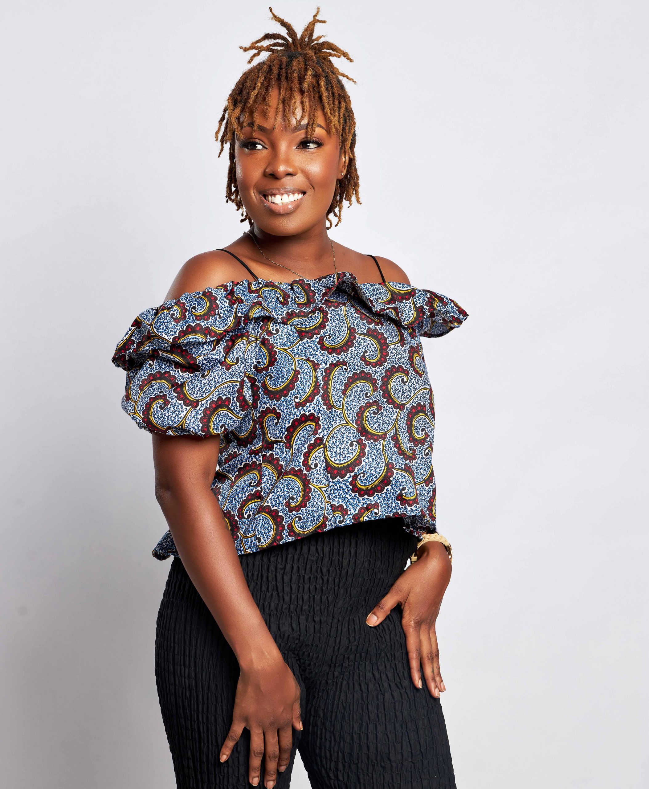 African Clothing for Women. Ankara Women's Long Sleeves Top. Retail and Wholesale, Made in Africa