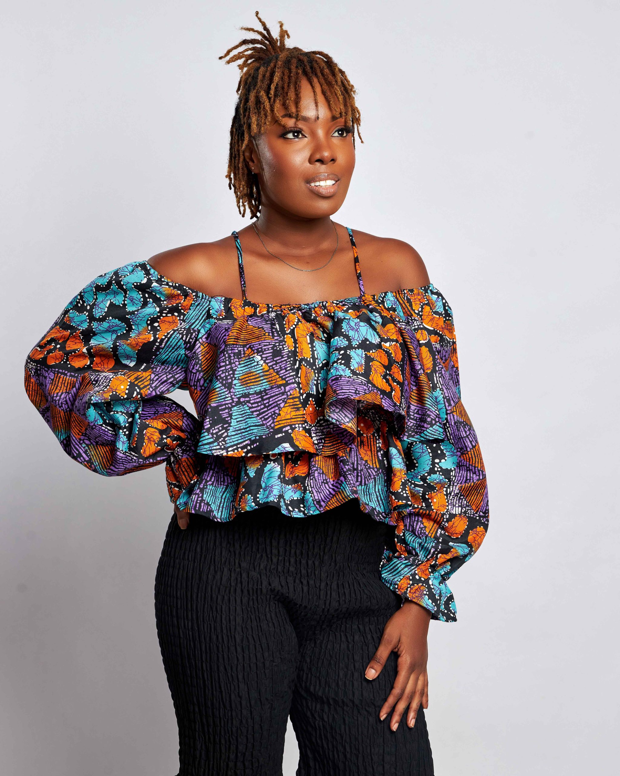 African Clothing for Women. Ankara Women's Long Sleeves Top. Retail and Wholesale, Made in Africa