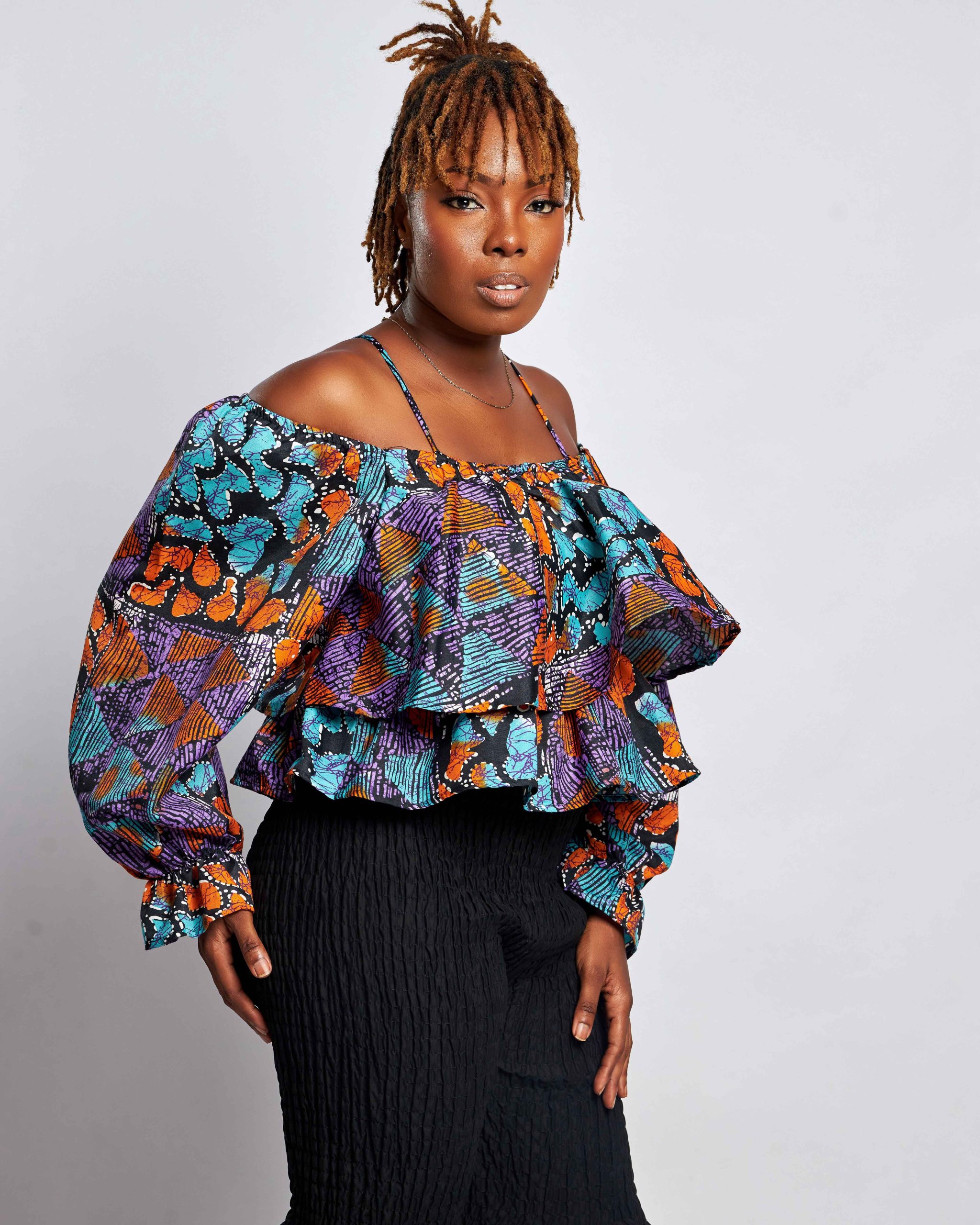 African Clothing for Women. Ankara Women's Long Sleeves Top. Retail and Wholesale, Made in Africa