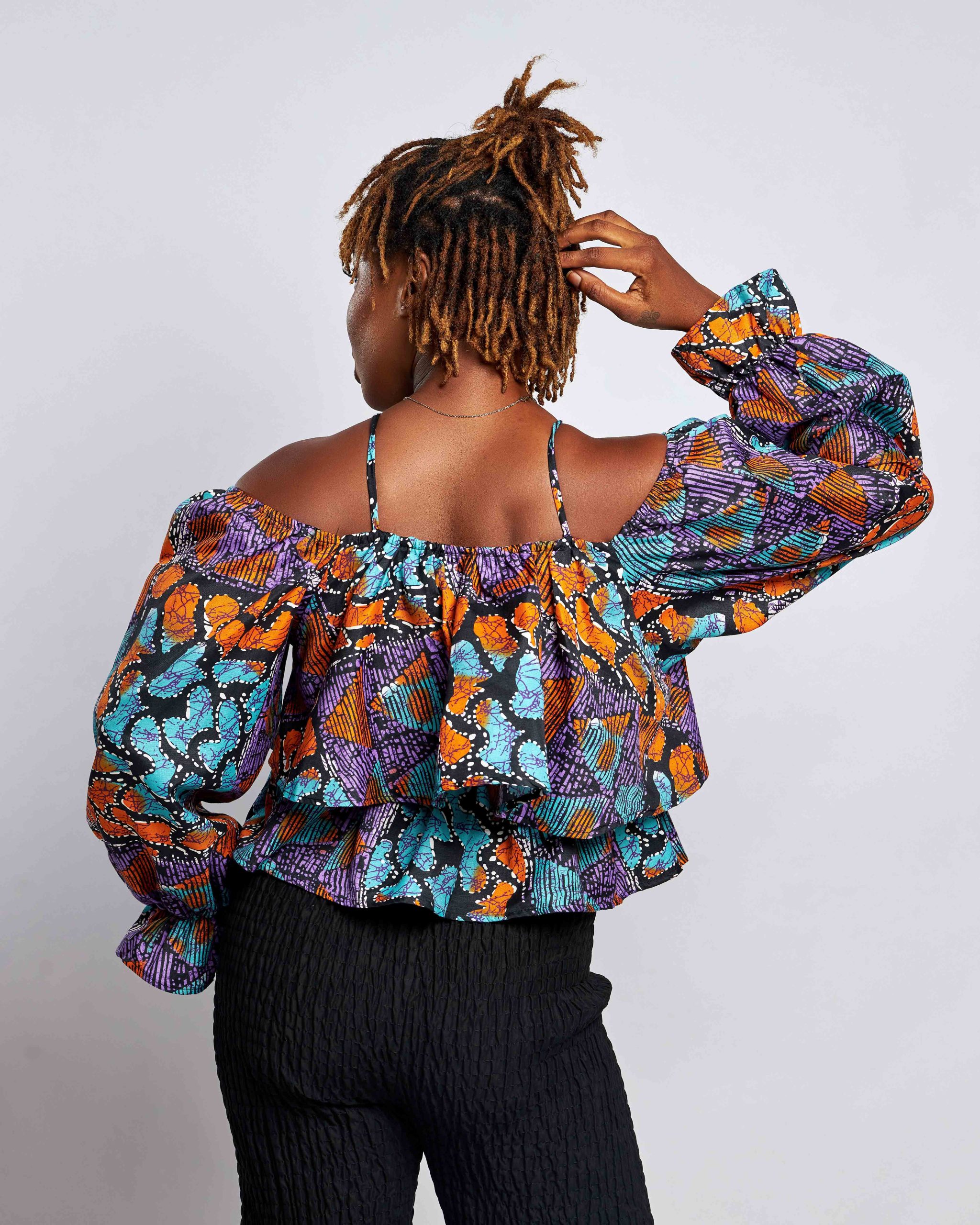 African Clothing for Women. Ankara Women's Long Sleeves Top. Retail and Wholesale, Made in Africa