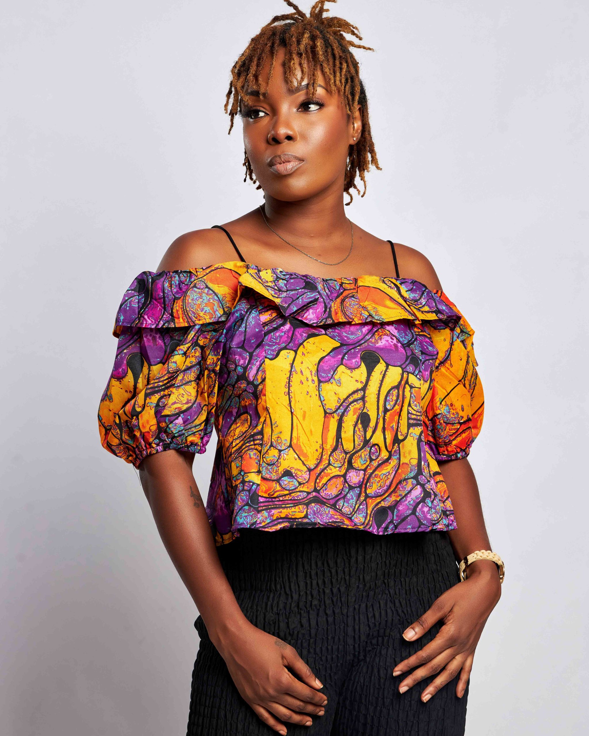 African Clothing for Women. Ankara Women's Long Sleeves Top. Retail and Wholesale, Made in Africa