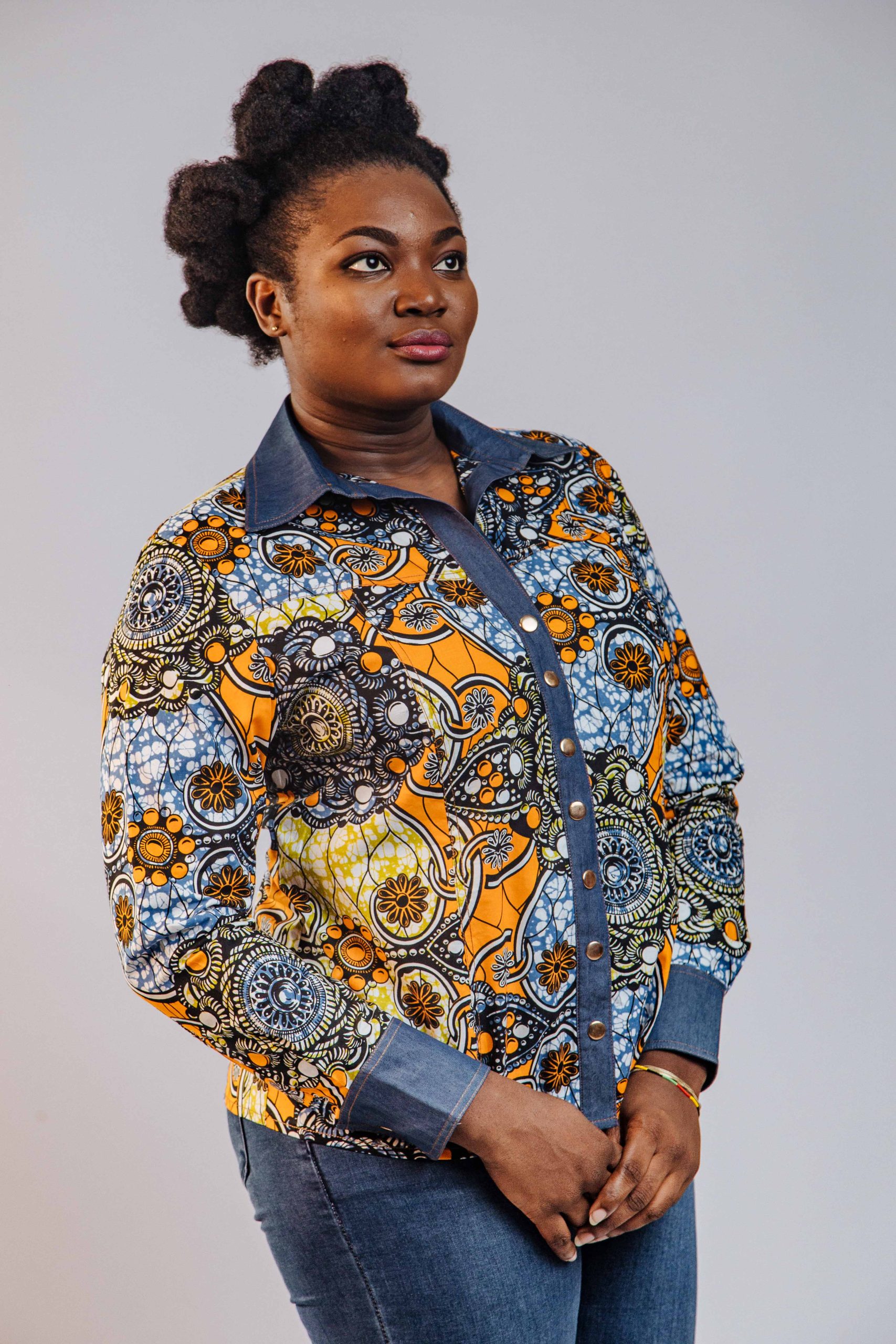 African Clothing for Women. Long-sleeved women's shirt. Retail and Wholesale. Made in Africa